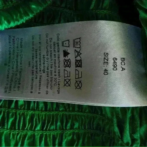 NEW! Ganni Cropped Smocked Top - Picture 7 of 8